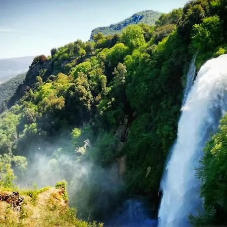 Lägenhet Torre Paola Dimora Romantica Acquasparta